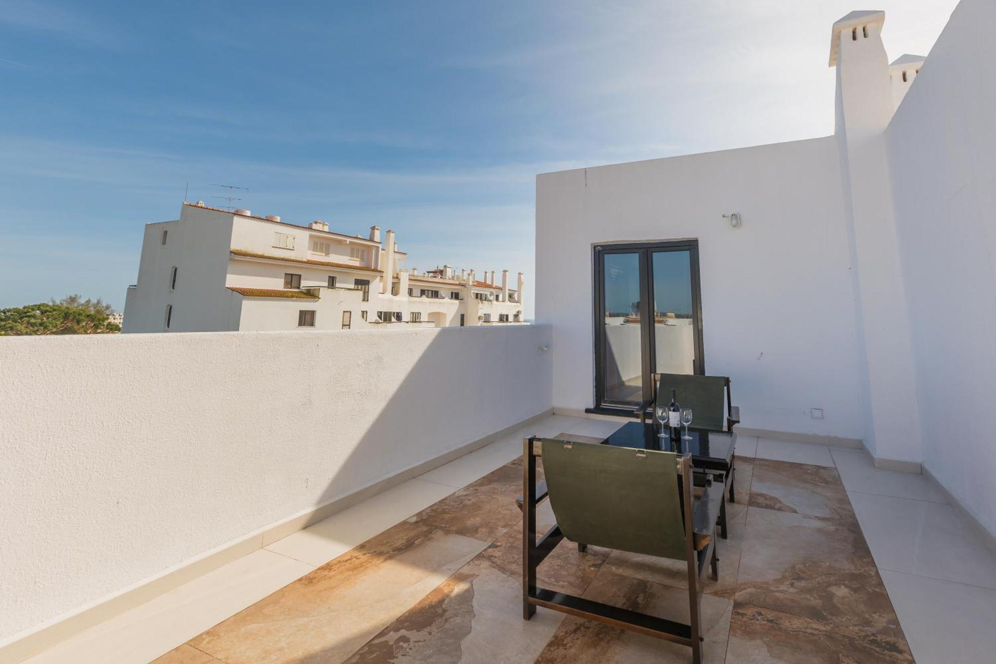 Magna Oura Hotel